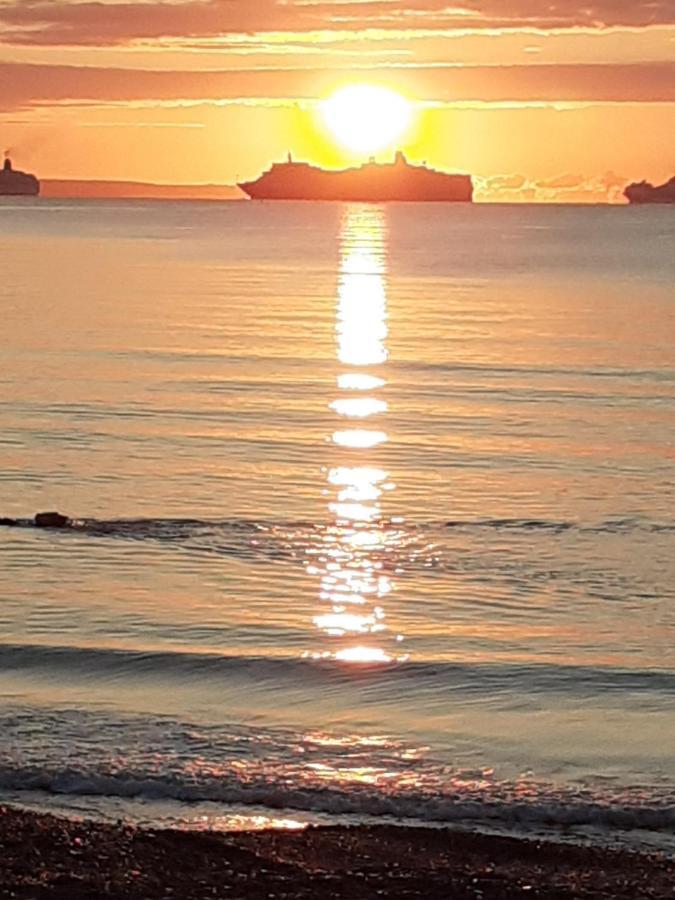 Valentine Guest House Weymouth Bagian luar foto